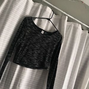 Long sleeve crop top!